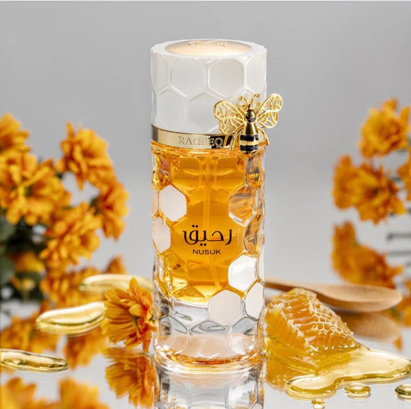 Nusuk Raheeq Eau de Parfum 100 ml bottle – floral amber fragrance with soft sweetness and smooth musky woody base