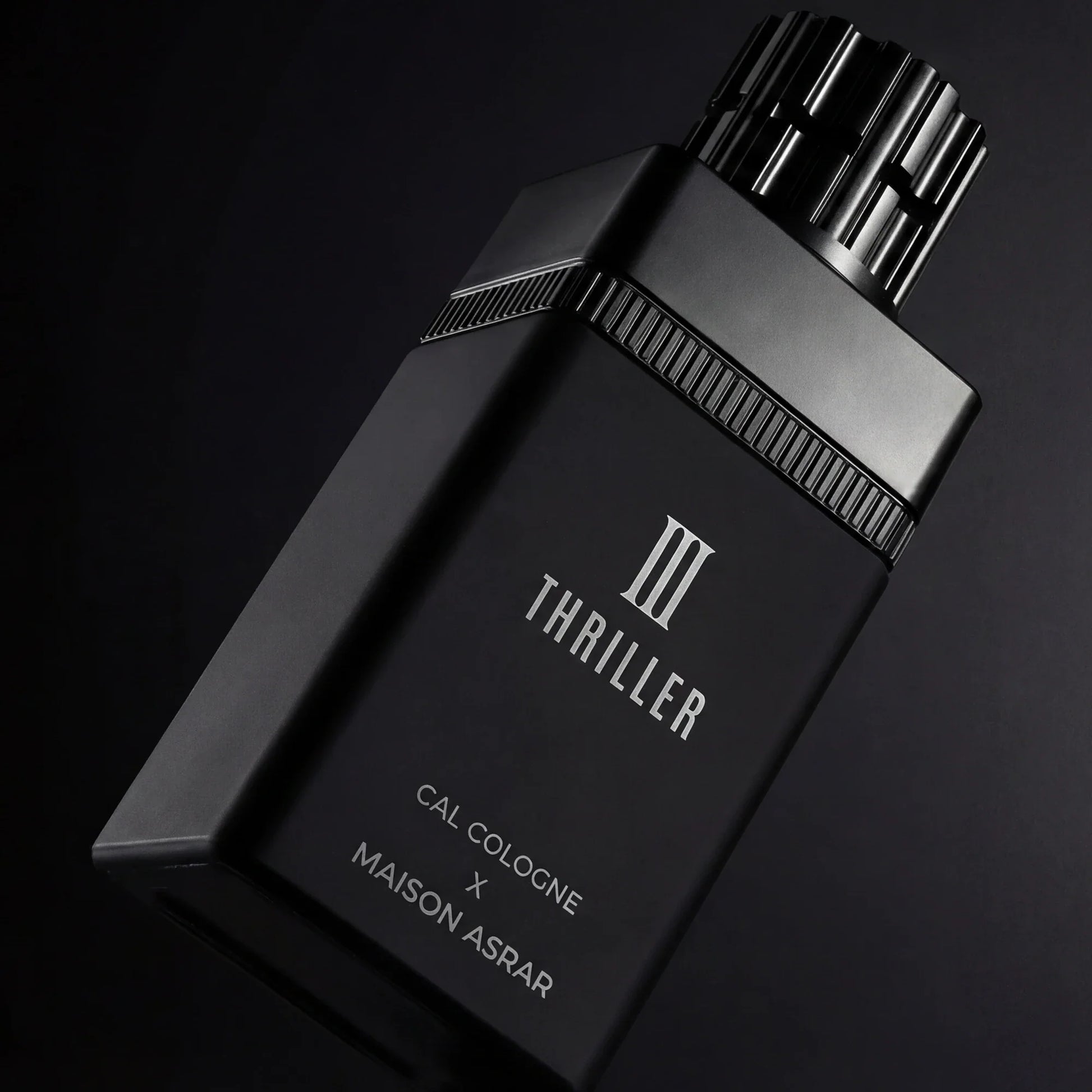Maison Asrar III Thriller Extrait de Parfum 100 ml bottle – spicy woody fragrance with saffron, leather, incense, vanilla, and creamy amber base