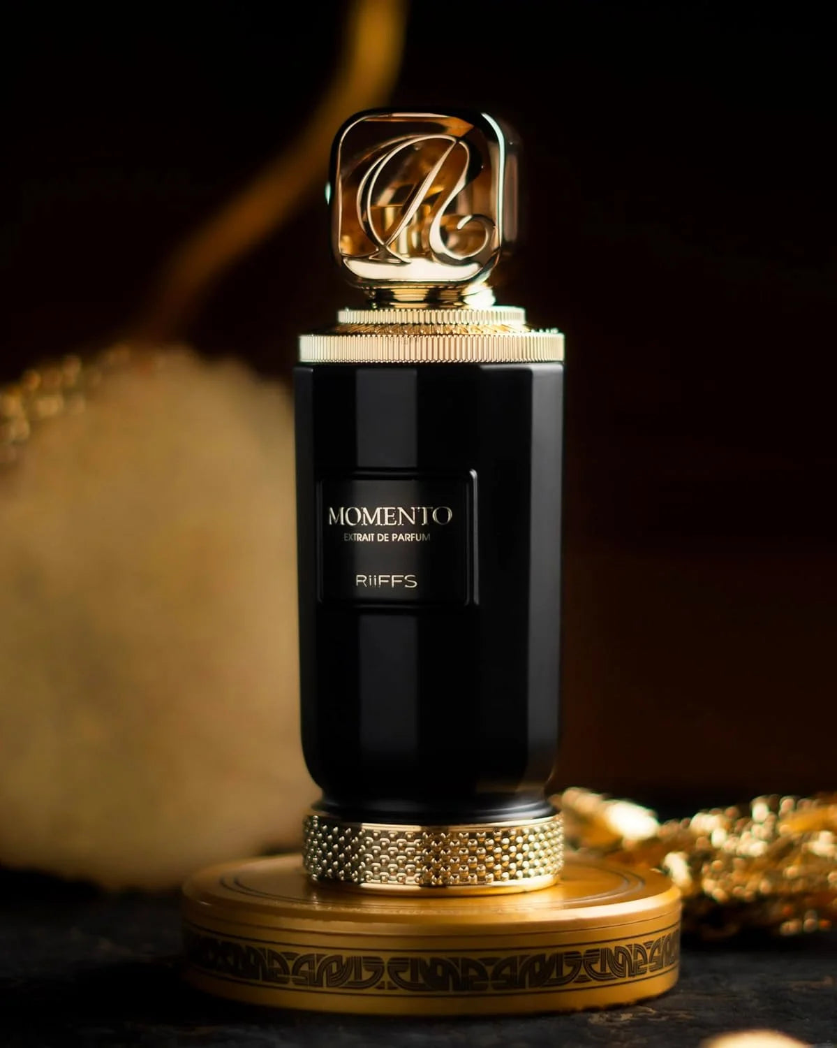 Riiffs Memento Eau de Parfum 100 ml bottle – warm spicy fragrance with amber woods and musky base