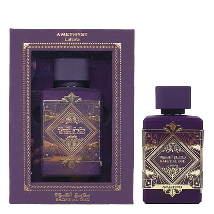 Lattafa Bade’e Al Oud Amethyst bottle and presentation box on white background