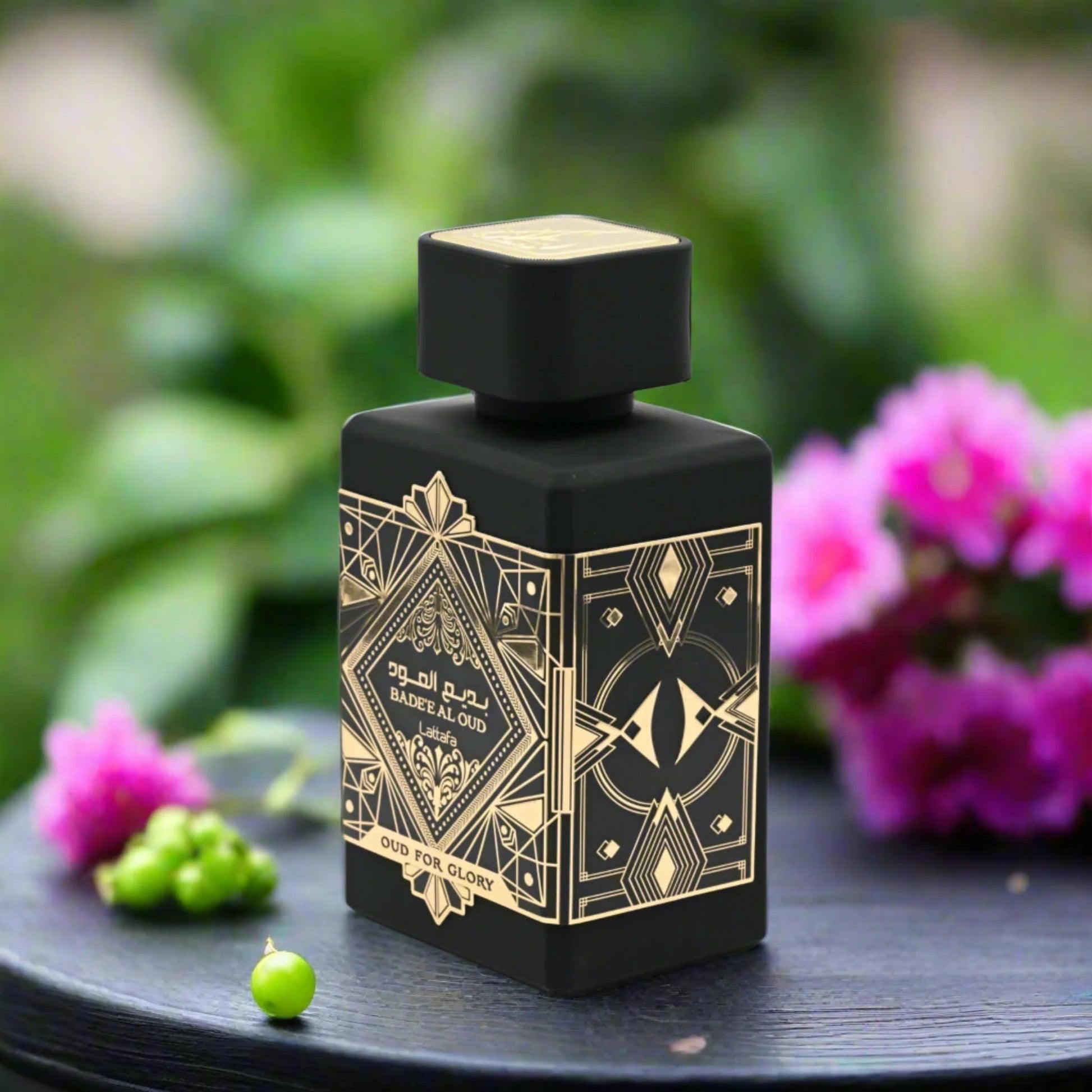 Lattafa Bade’e Al Oud Oud for Glory Eau de Parfum 100 ml bottle – spicy oud fragrance with saffron, patchouli, and warm musky base