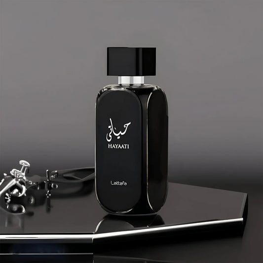Lattafa Hayaati Eau de Parfum 100 ml bottle – fresh spicy woody fragrance with apple, cinnamon, vanilla, and musky amber base