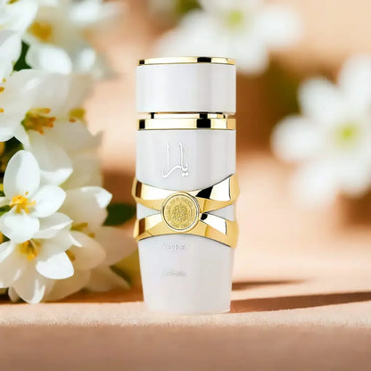 Lattafa Yara Moi Eau de Parfum 100 ml bottle – creamy gourmand fragrance with peach, caramel, amber, sandalwood, and soft floral notes